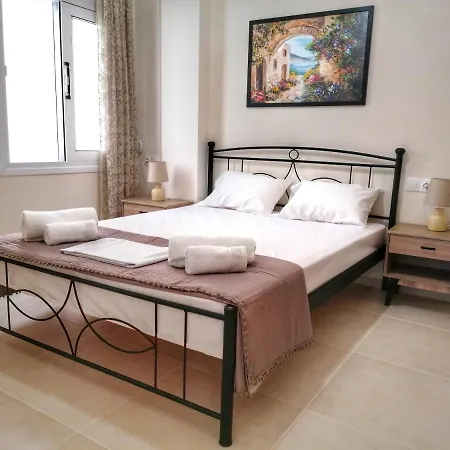 Alex Apartment, Cozy Place In Center Apartament Heraklion