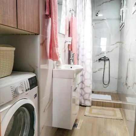 Alex Apartment, Cozy Place In Center Apartament Heraklion